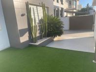 prachtige moderne villa met prive zwembad vlak bij het strand in Mil Palmeras