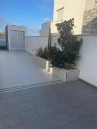 prachtige moderne villa met prive zwembad vlak bij het strand in Mil Palmeras
