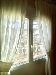 Sunny South-Facing 2-Bed Bungalow with Roof Terrace & Pool Views