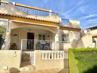 Sunny South-Facing 2-Bed Bungalow with Roof Terrace & Pool Views