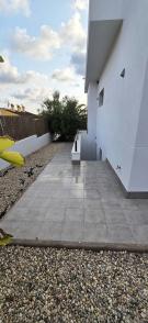 Elegante vrijstaande villa met 3 slaapkamers en 2 badkamers met kelder in Ciudad Quesada